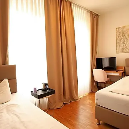 Tm Hotel